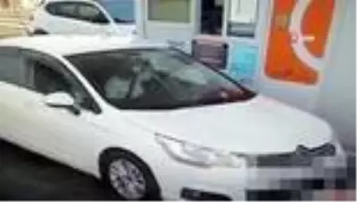 Yaşlı çifti 1 milyon TL dolandırdılar Yaşlı çifti 1 milyon TL dolandırdılar
