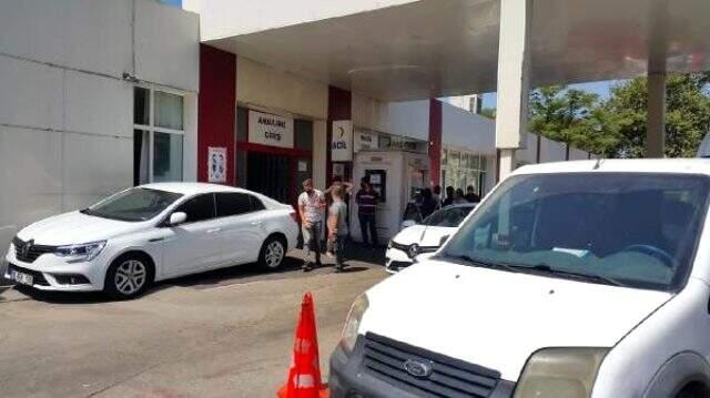 Yeğeninin hakaret ettiği iddiasıyla hemşire ablasını 9 yerinden bıçakladı Yeğeninin hakaret ettiği iddiasıyla hemşire ablasını 9 yerinden bıçakladı