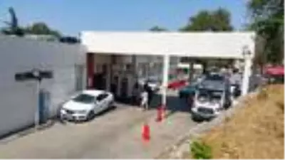 Yeğeninin hakaret ettiği iddiasıyla hemşire ablasını 9 yerinden bıçakladı Yeğeninin hakaret ettiği iddiasıyla hemşire ablasını 9 yerinden bıçakladı