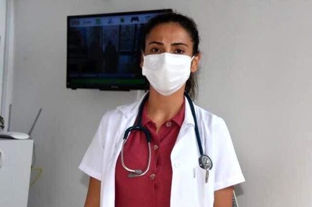 Akademisyen, kızına sağlık raporu vermeyen doktorlara saldırdı Akademisyen, kızına sağlık raporu vermeyen doktorlara saldırdı