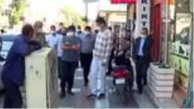 Akçakale'de maske ve sosyal mesafe denetimleri devam ediyor Akçakale'de maske ve sosyal mesafe denetimleri devam ediyor