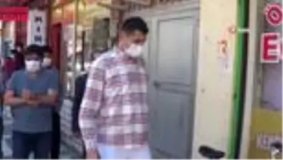 Akçakale'de maske ve sosyal mesafe denetimleri devam ediyor Akçakale'de maske ve sosyal mesafe denetimleri devam ediyor