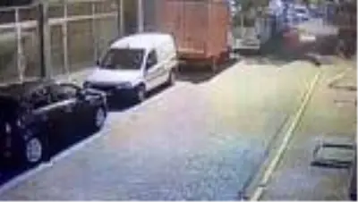 Akrobat hırsızlar önce kameraya sonra polise yakalandı Akrobat hırsızlar önce kameraya sonra polise yakalandı