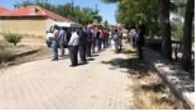 Antalya'da ağabeyinin öldürdüğü çocuğun cenazesi Yozgat'ta toprağa verildi Antalya'da ağabeyinin öldürdüğü çocuğun cenazesi Yozgat'ta toprağa verildi