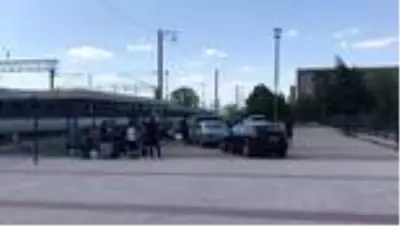 Avrupa'ya tanıtmak istediği 'Doğan'ı trenle Fransa'ya götürdü Avrupa'ya tanıtmak istediği 'Doğan'ı trenle Fransa'ya götürdü