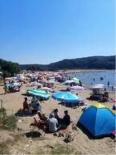Bartın'da plajlara kapasite getirildi Bartın'da plajlara kapasite getirildi