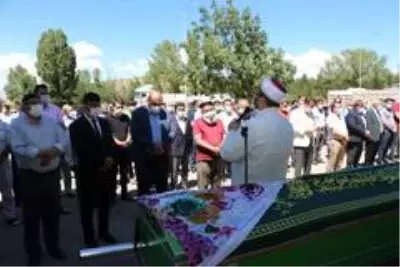 Başkan Orhan'ın acı günü Başkan Orhan'ın acı günü