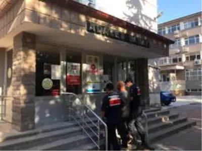 Çadırlara yapılan hırsızlık operasyonunda küçük servet ele geçirildi Çadırlara yapılan hırsızlık operasyonunda küçük servet ele geçirildi