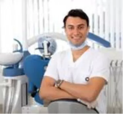 Diş yaptırdıktan sonra ücreti çok bulan şahıs, hekimi tehdit edip yumruklu saldırıda bulundu Diş yaptırdıktan sonra ücreti çok bulan şahıs, hekimi tehdit edip yumruklu saldırıda bulundu