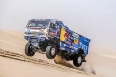 Dünyanın en zorlu yarışı Dakar Rallisi'nde rota belli oldu Dünyanın en zorlu yarışı Dakar Rallisi'nde rota belli oldu