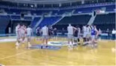 Fenerbahçe Beko, parkeye indi Fenerbahçe Beko, parkeye indi