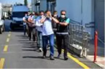 FETÖ operasyonunda gözaltına alınan 25 şüpheliden biri yüzbaşı çıktı FETÖ operasyonunda gözaltına alınan 25 şüpheliden biri yüzbaşı çıktı