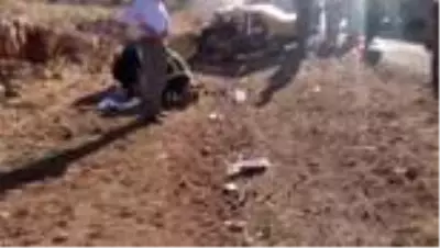 İki otomobil kafa kafaya çarpıştı, araçlar hurdaya döndü! 4'ü çocuk 11 kişi yaralandı İki otomobil kafa kafaya çarpıştı, araçlar hurdaya döndü! 4'ü çocuk 11 kişi yaralandı