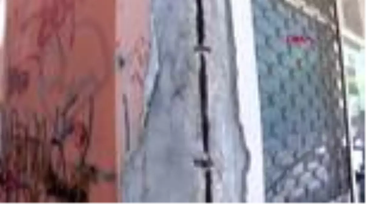 GÜNGÖREN'DE KORKU APARTMANI