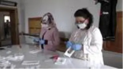 İşitme engelliler için özel maske üretildi İşitme engelliler için özel maske üretildi