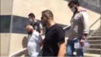 'Erkekliğime küfür etti' dediği kadını silahla öldüren şahıs, polisi arayıp kendisini ihbar etti 'Erkekliğime küfür etti' dediği kadını silahla öldüren şahıs, polisi arayıp kendisini ihbar etti