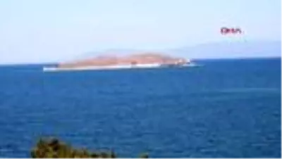 İZMİR Tekne faciasında kaybolan çocuğu arama çalışmaları sürüyor İZMİR Tekne faciasında kaybolan çocuğu arama çalışmaları sürüyor