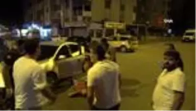 Kazada yaralanan sürücü, yaralı halde cep telefonuna sarıldı Kazada yaralanan sürücü, yaralı halde cep telefonuna sarıldı