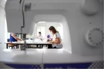 Kemer Belediyesinden 3 ayda 154 bin maske üretimi Kemer Belediyesinden 3 ayda 154 bin maske üretimi