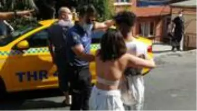 Kendisini darbeden sevgilisinin tutuklanacağını zanneden turist kadın ortalığı birbirine kattı Kendisini darbeden sevgilisinin tutuklanacağını zanneden turist kadın ortalığı birbirine kattı