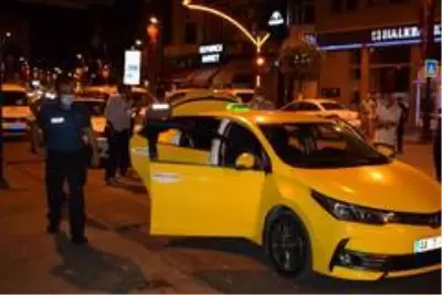 Malatya'da araç içerisinde silahla vurulan 1 kişi yaralandı Malatya'da araç içerisinde silahla vurulan 1 kişi yaralandı