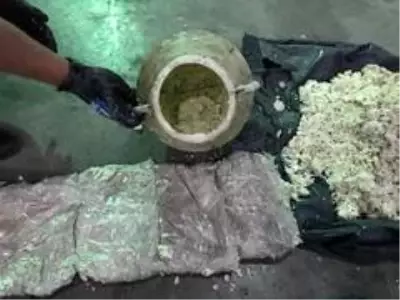 Otlu peynir arasında eroin sevkıyatı Zeyna'ya takıldı Otlu peynir arasında eroin sevkıyatı Zeyna'ya takıldı