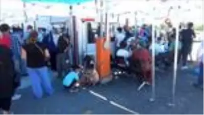 Son dakika haberi! Sosyal mesafesiz Korona test kuyruğu Son dakika haberi! Sosyal mesafesiz Korona test kuyruğu