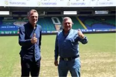 Son dakika haber... Stjepan Tomas, Çaykur Rizespor ile 1+1 yıllık sözleşme imzaladı Son dakika haber... Stjepan Tomas, Çaykur Rizespor ile 1+1 yıllık sözleşme imzaladı