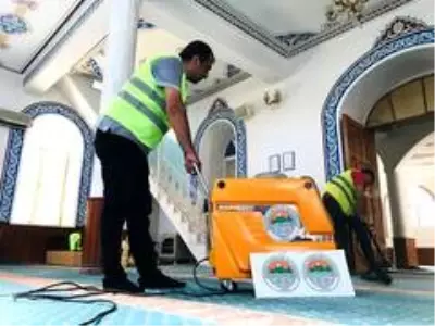 Toroslar'da ibadethanelerin temizliği için özel ekip kuruldu Toroslar'da ibadethanelerin temizliği için özel ekip kuruldu