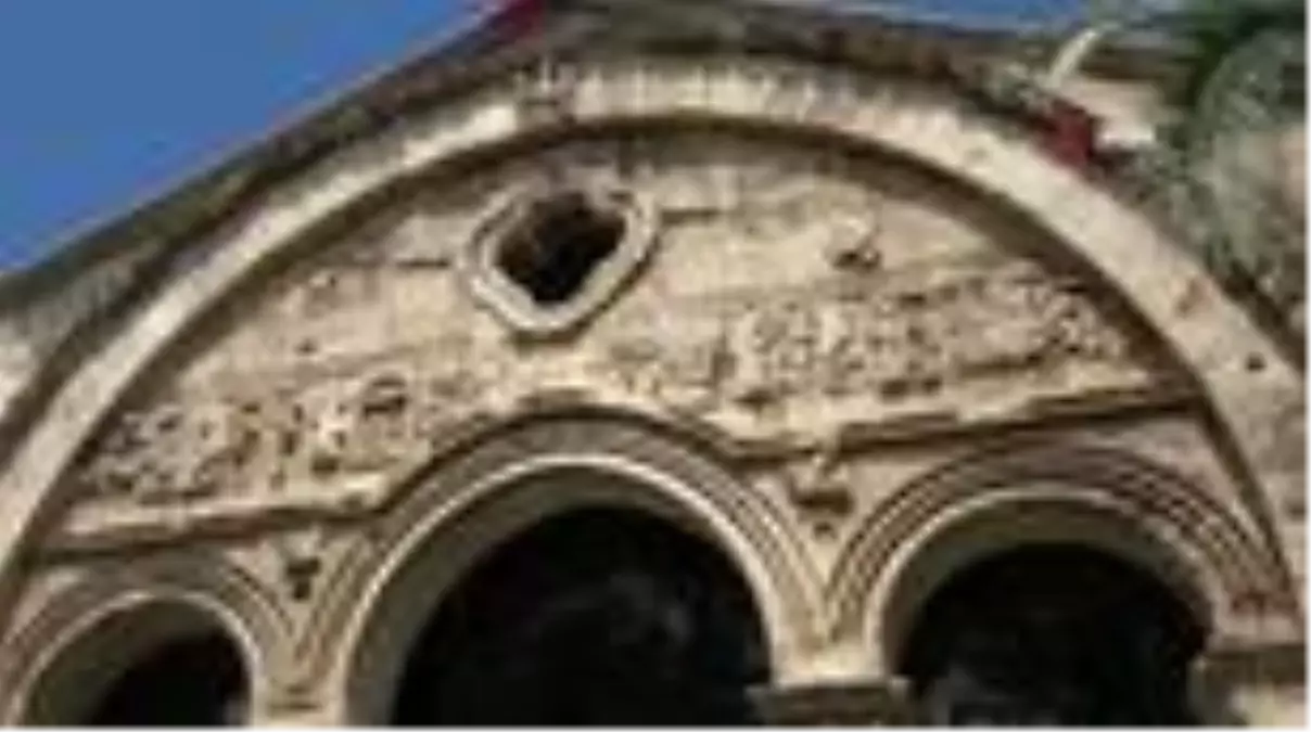 Trabzonlular Ayasofya'ya klasik mihrap ve camilere asılan hat takımı istiyor