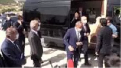 Ulaştırma ve Altyapı Bakanı Karaismailoğlu, Honaz Tünelinde incelemede bulundu Ulaştırma ve Altyapı Bakanı Karaismailoğlu, Honaz Tünelinde incelemede bulundu