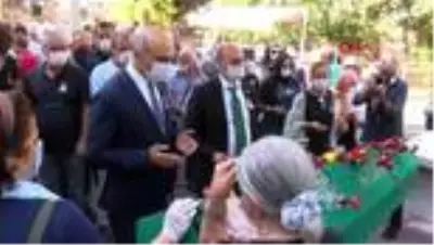USTA TİYATROCU ÜSTÜN ASUTAY SON YOLCULUĞUNA UĞURLANDI 2-Aktüel USTA TİYATROCU ÜSTÜN ASUTAY SON YOLCULUĞUNA UĞURLANDI 2-Aktüel