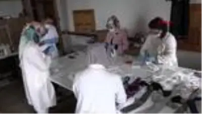 Son Dakika | Van'da işitme engellilere özel şeffaf maske üretildi Son Dakika | Van'da işitme engellilere özel şeffaf maske üretildi