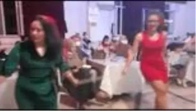 Yalova'da sosyal mesafeli kına halayı Yalova'da sosyal mesafeli kına halayı