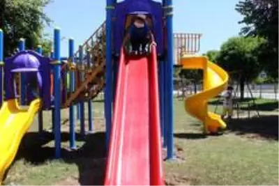 1 liraya kolonya sattılar elde edilen gelirle park yaptılar 1 liraya kolonya sattılar elde edilen gelirle park yaptılar