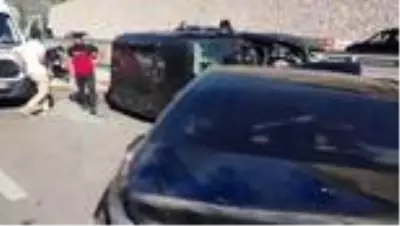 8 helikopter,1 uçak yangına müdahale ediyor 8 helikopter,1 uçak yangına müdahale ediyor