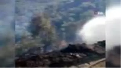 8 helikopter,1 uçak yangına müdahale ediyor 8 helikopter,1 uçak yangına müdahale ediyor