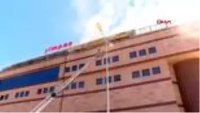AVM'nin kafeteryasında yangın 1 yaralı-EK AVM'nin kafeteryasında yangın 1 yaralı-EK