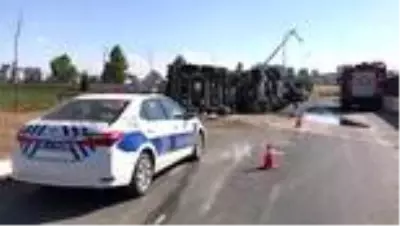 Başkentte beton mikseri devrildi 1 kişi öldü Başkentte beton mikseri devrildi 1 kişi öldü