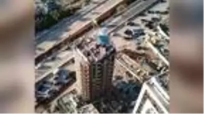 Beyrut'taki patlamanın yarattığı şok dalgasının etkisi dronla görüntülendi Beyrut'taki patlamanın yarattığı şok dalgasının etkisi dronla görüntülendi