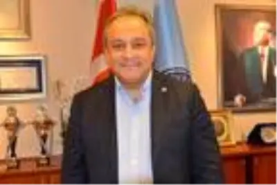 Bilim Kurulu Üyesi İlhan: 'Vapura koşuş' fotoğrafı sağlık çalışanlarının kalbini kırdı Bilim Kurulu Üyesi İlhan: 'Vapura koşuş' fotoğrafı sağlık çalışanlarının kalbini kırdı