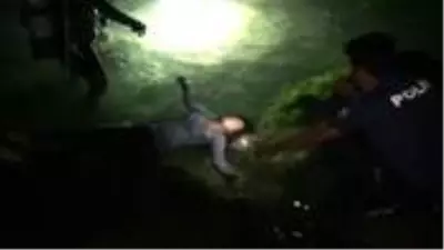 Boğulduğu düşünülen genç kızı polis memurunun dikkati kurtardı Boğulduğu düşünülen genç kızı polis memurunun dikkati kurtardı
