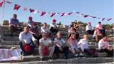 Bucak Belediye Meclisi, 2 bin 600 yıllık antik kentte toplandı Bucak Belediye Meclisi, 2 bin 600 yıllık antik kentte toplandı