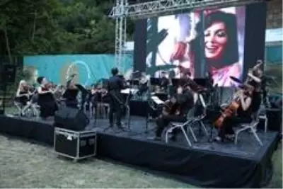 Çalı'da yıldızların altında sinema keyfi Çalı'da yıldızların altında sinema keyfi