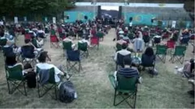 Çalı'da yıldızların altında sinema keyfi Çalı'da yıldızların altında sinema keyfi