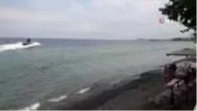 Denize girdikten sonra arkadaşına haber vermeden evine giden adamın boğulduğu sanılınca polis... Denize girdikten sonra arkadaşına haber vermeden evine giden adamın boğulduğu sanılınca polis...