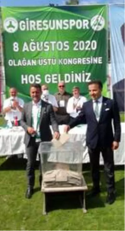 Giresunspor'da Hakan Karaahmet başkanlığa seçildi Giresunspor'da Hakan Karaahmet başkanlığa seçildi