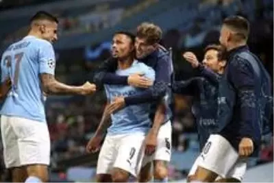 Manchester City ve Lyon, Şampiyonlar Ligi'nde çeyrek finale yükseldi Manchester City ve Lyon, Şampiyonlar Ligi'nde çeyrek finale yükseldi