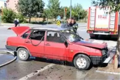 Kırmızı ışıkta kabusu yaşadı Kırmızı ışıkta kabusu yaşadı