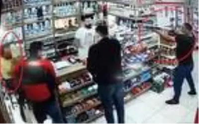 Cezaevinden çıkan baba, kızıyla ilişkisi olduğunu öğrendiği çalışan yerine patronu öldürmüş Cezaevinden çıkan baba, kızıyla ilişkisi olduğunu öğrendiği çalışan yerine patronu öldürmüş